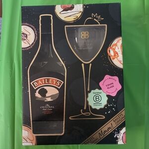 NEW Bailey's Irish Cream Gift Set Gold Designed Coupe Glass